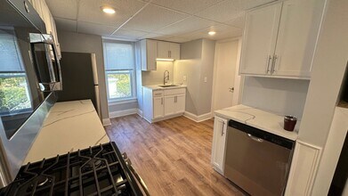 59 Railroad Ave, Unit 3B in Washington, NJ - Building Photo - Building Photo