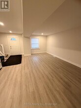 23 Hazel St in St Catharines, ON - Building Photo - Building Photo