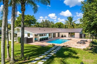 10945 SW 75th Ct in Miami, FL - Building Photo - Building Photo