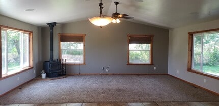 1473 Valley Steppe Dr in Buhl, ID - Foto de edificio - Building Photo