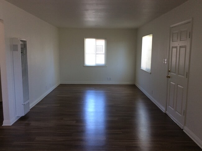 1140 W Ovington St in Lancaster, CA - Building Photo - Building Photo