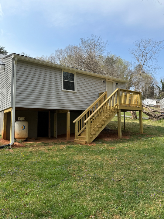 1119 Drewry Rd in Martinsville, VA - Building Photo