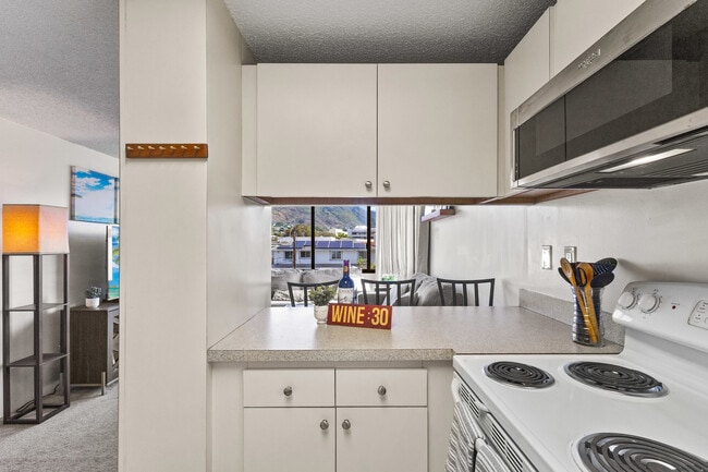 909 Coolidge St in Honolulu, HI - Building Photo - Building Photo