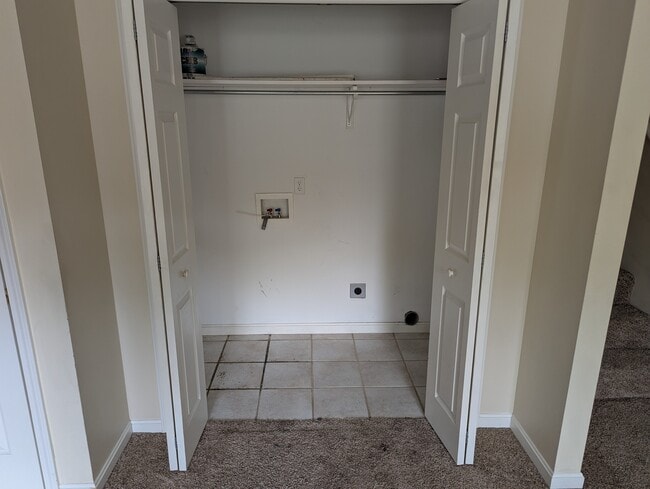 1411 Monroe Ave., Unit Apt. A in Evansville, IN - Building Photo - Building Photo