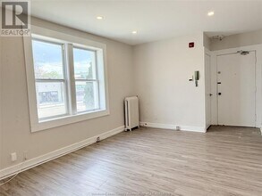 1518 University Ave W in Windsor, ON - Building Photo - Building Photo