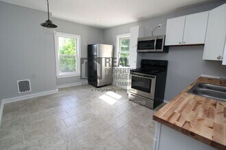 48-50-50 Congress St in Rochester, NH - Building Photo - Building Photo