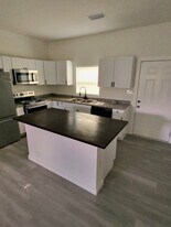 2457 Haven St in Port Charlotte, FL - Building Photo