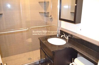 537 Columbus Ave, Unit #2A in Boston, MA - Foto de edificio - Building Photo