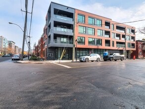 Erin Condos Apartments in Montréal, QC - Building Photo - Building Photo