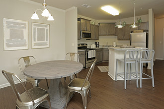 Ridge at Hamilton Crossing in Maryville, TN - Building Photo - Interior Photo