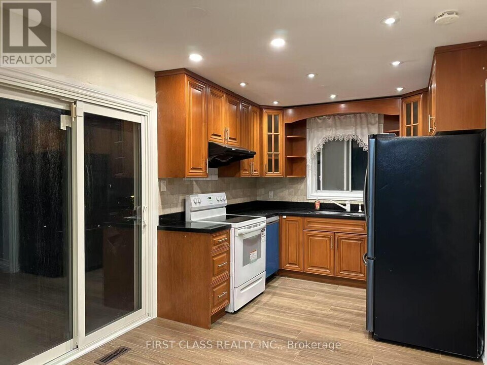 53 Aberfeldy Crescent in Markham, ON - Building Photo