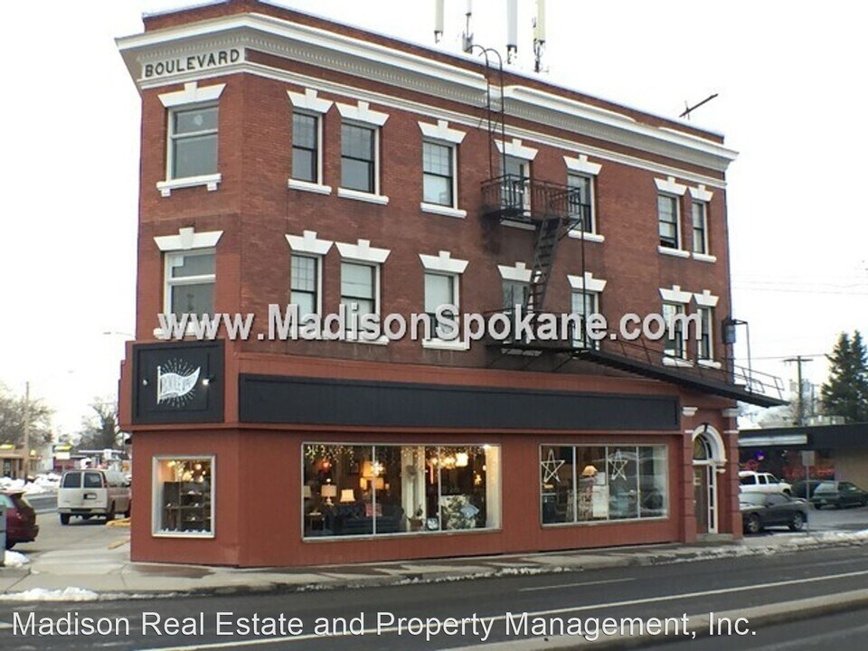 1911 N Monroe St in Spokane, WA - Building Photo