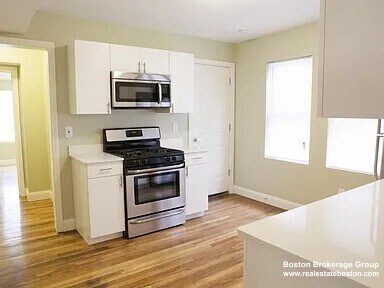 property at 4043 Washington St