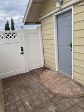 4112 W Hearn Rd, Unit 'MY CASITA' ANNEXE SUITE in Phoenix, AZ - Building Photo - Building Photo