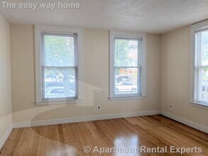 1102 Broadway in Somerville, MA - Building Photo - Building Photo
