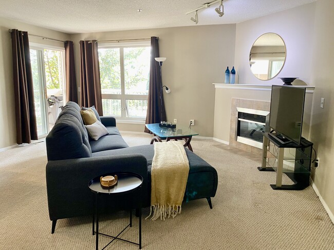 property at 10528-10528-77 77 Ave NW