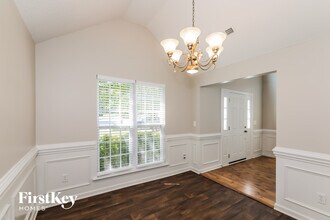 1051 Enderbury Dr in Indian Trail, NC - Foto de edificio - Building Photo