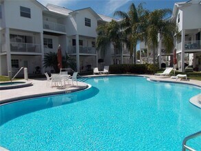 135 Shoals Cir in North Redington Beach, FL - Building Photo - Building Photo