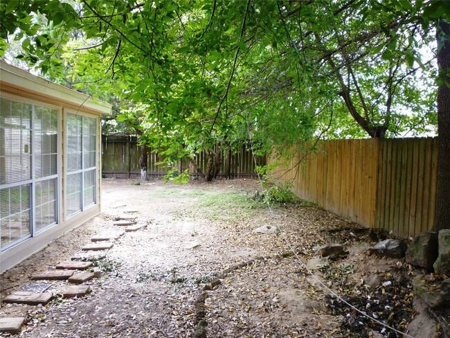 property at 7207 Grackle Dr