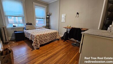 72 Strathmore Rd, Unit 2B in Boston, MA - Foto de edificio - Building Photo