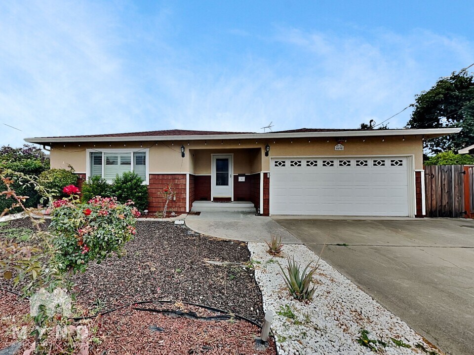4690 Cambio Ct in Fremont, CA - Building Photo