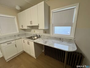 17 Park Pl in Naugatuck, CT - Building Photo - Building Photo