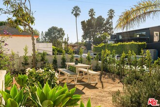 818 Palms Blvd in Los Angeles, CA - Building Photo - Building Photo