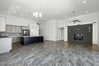 7325 Steve Degroat Ln in El Paso, TX - Building Photo - Building Photo