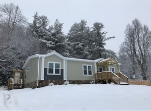 530 Marion Cornett in Boone, NC - Foto de edificio - Building Photo