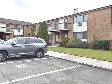property at 634 Cricket Ln