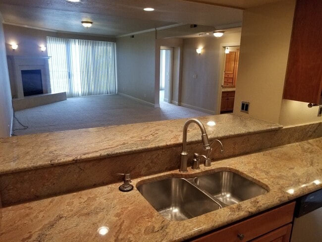 property at 700 W 7th Ave