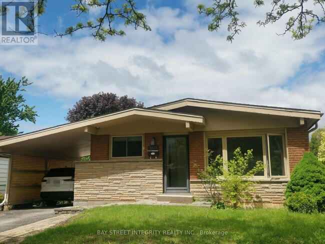 property at 3527 Rexway Dr