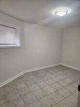 4939 W Cornelia Ave, Unit Basement in Chicago, IL - Building Photo - Building Photo