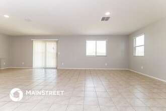 8579 S 253rd Ave in Buckeye, AZ - Building Photo - Building Photo