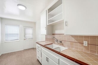 Washington Blvd. Marina Apartments - near ... in Venice, CA - Building Photo - Building Photo