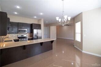 15 Ulex Ave in McAllen, TX - Building Photo - Building Photo