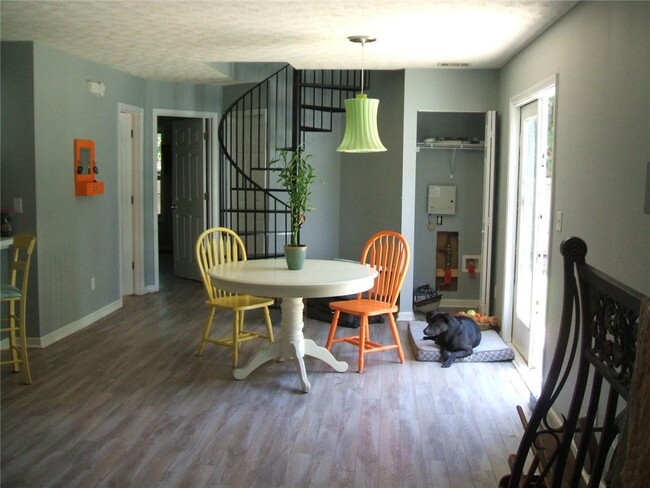 715 Avening Ct in Alpharetta, GA - Building Photo - Building Photo