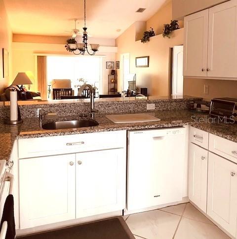 9480 High Gate Dr in Sarasota, FL - Building Photo - Building Photo