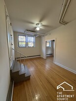 2952 N Seminary Ave, Unit G Apartamentos