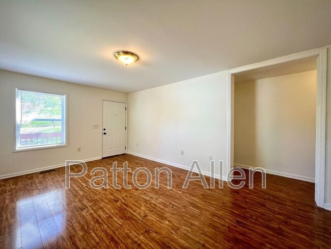 30 Branning St in Asheville, NC - Building Photo - Building Photo