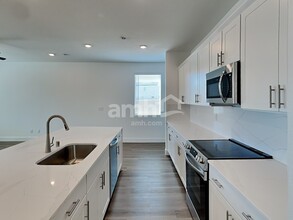 8401 Flagpole Loop Ave in Las Vegas, NV - Building Photo - Building Photo