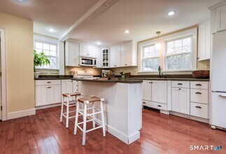 33 Main St in Stonington, CT - Building Photo - Building Photo