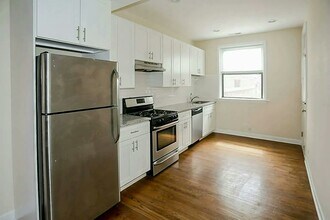 1831 W Leland Ave in Chicago, IL - Foto de edificio - Building Photo