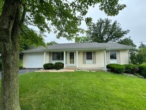 1117 Dauphine Ln in Manchester, MO - Building Photo - Building Photo