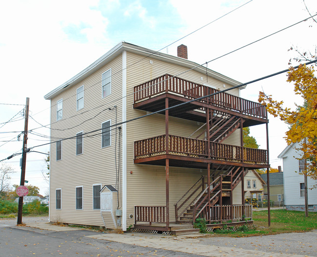 2-10 Chestnut St in Rochester, NH - Building Photo - Building Photo