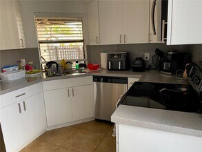 14985 SW 48th Terrace-Unit -26H in Miami, FL - Building Photo - Building Photo