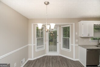 133 Oak Landing Cir in Douglasville, GA - Building Photo - Building Photo
