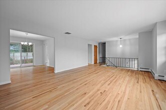 112 Old Post Rd S in Croton-on-Hudson, NY - Building Photo - Building Photo