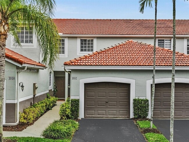 3932 San Simeon Ln in Weston, FL - Foto de edificio - Building Photo