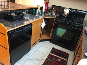 45 Farnham Dr in Richmond Hill, ON - Building Photo - Building Photo